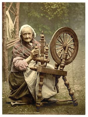 Irish spinning wheel